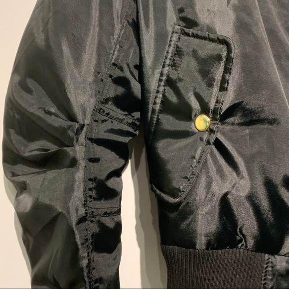 Pretty Little Thing Black Bomber Jacket - Picture 4 of 4